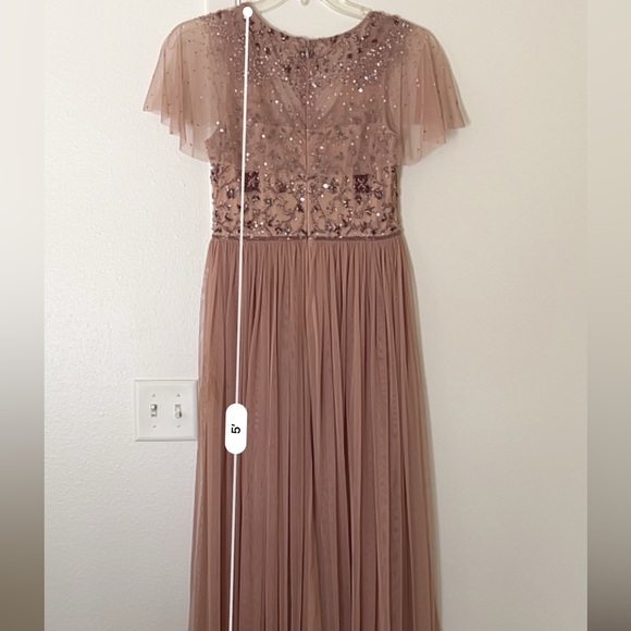 Adrianna Papell Gown - Picture 8 of 12